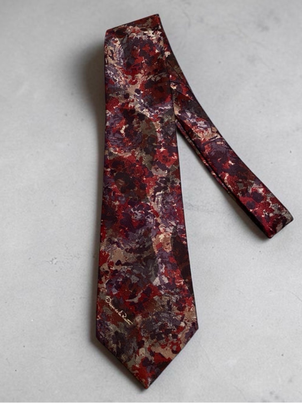 Oscar de la Renta Studio Red and Purple Marble-Pattern Abstract Tie